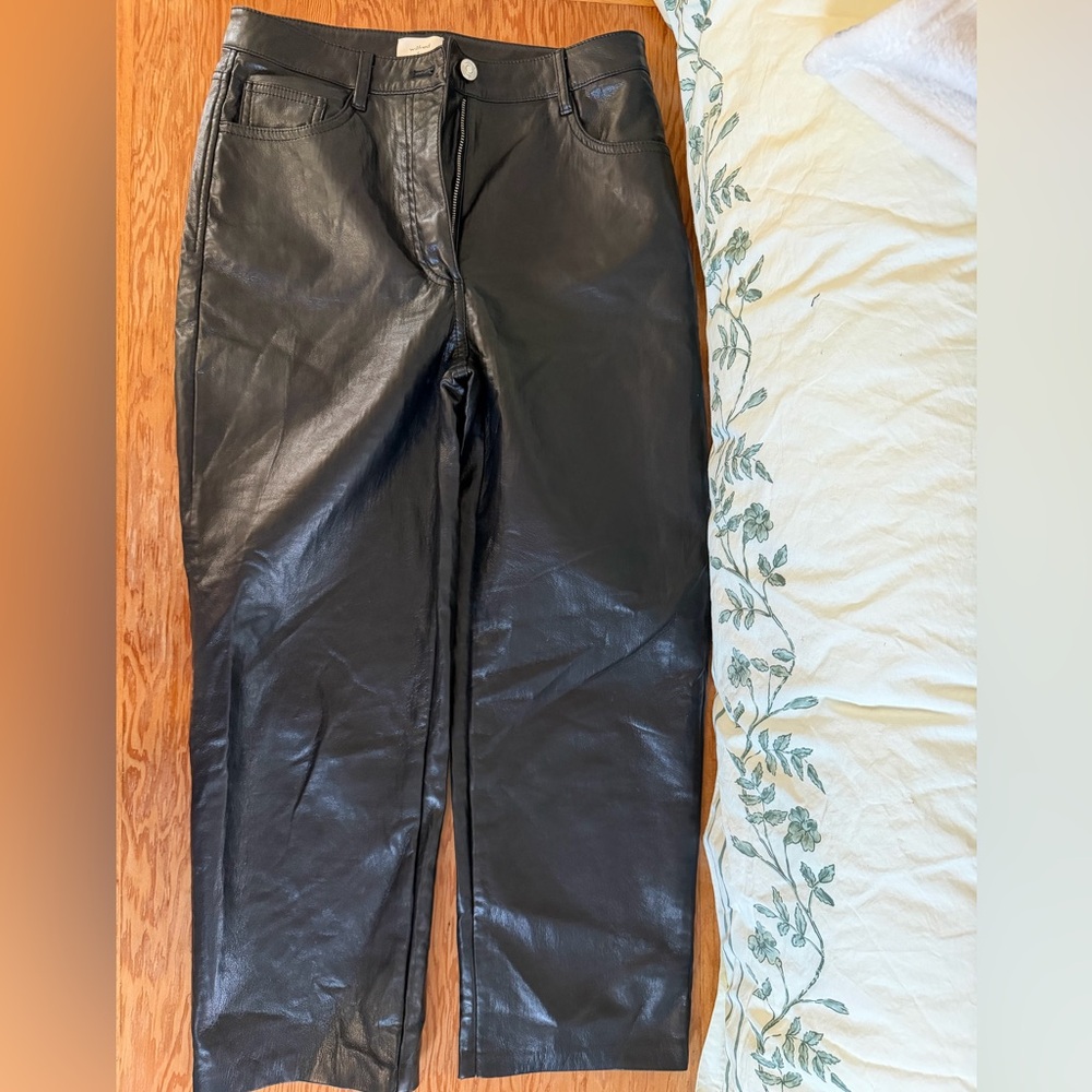 Wilfred Black Faux Leather Straight-Leg Crop ARITZIA